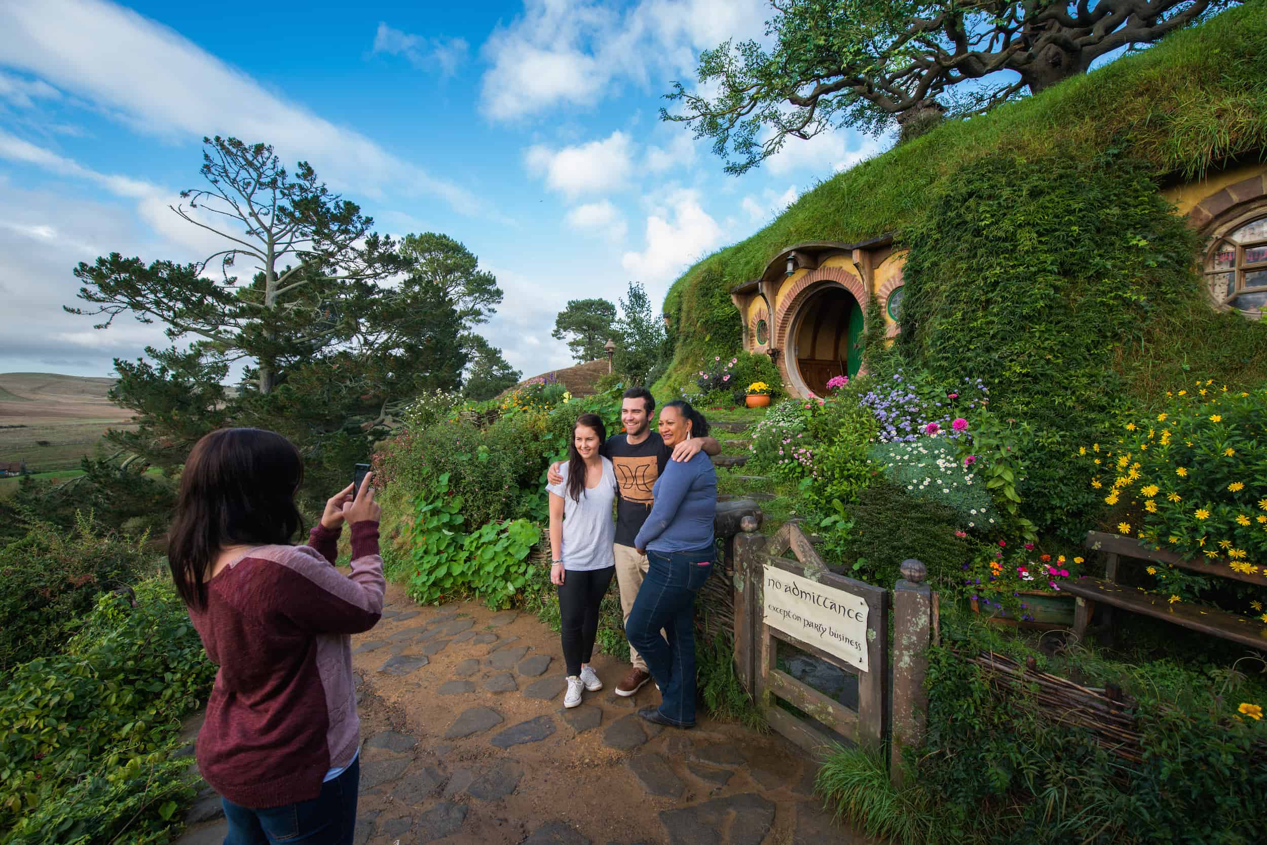 tour auckland to hobbiton