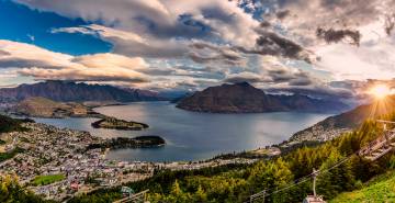 Queenstown Luxury Private tour Stunning Views over Queenstown