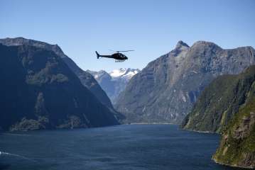 Milford Sound Heli-Cruise-Heli + Earnslaw Burn