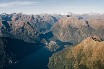 Milford Sound, Southern Alps and Fiordland National Park Heli Flight