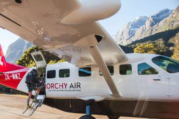 Premium Milford Sound Tour Including Cruise, Lunch & Return Flight