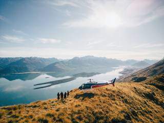 Discover the Beauty of Queenstown with a Helicopter Flight