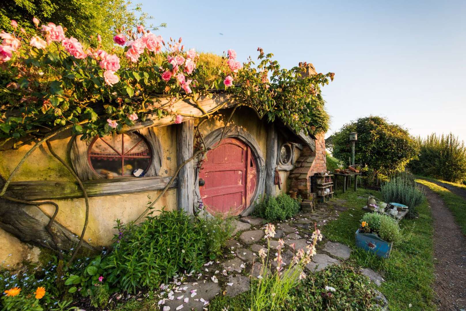 Hobbiton Hobbit Hole