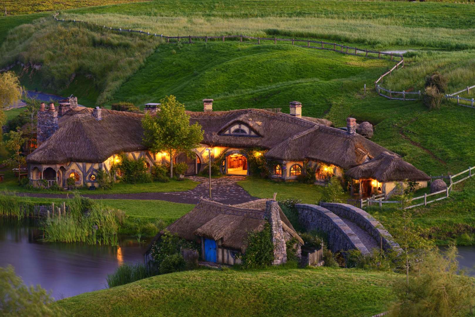 Hobbiton Movie Set