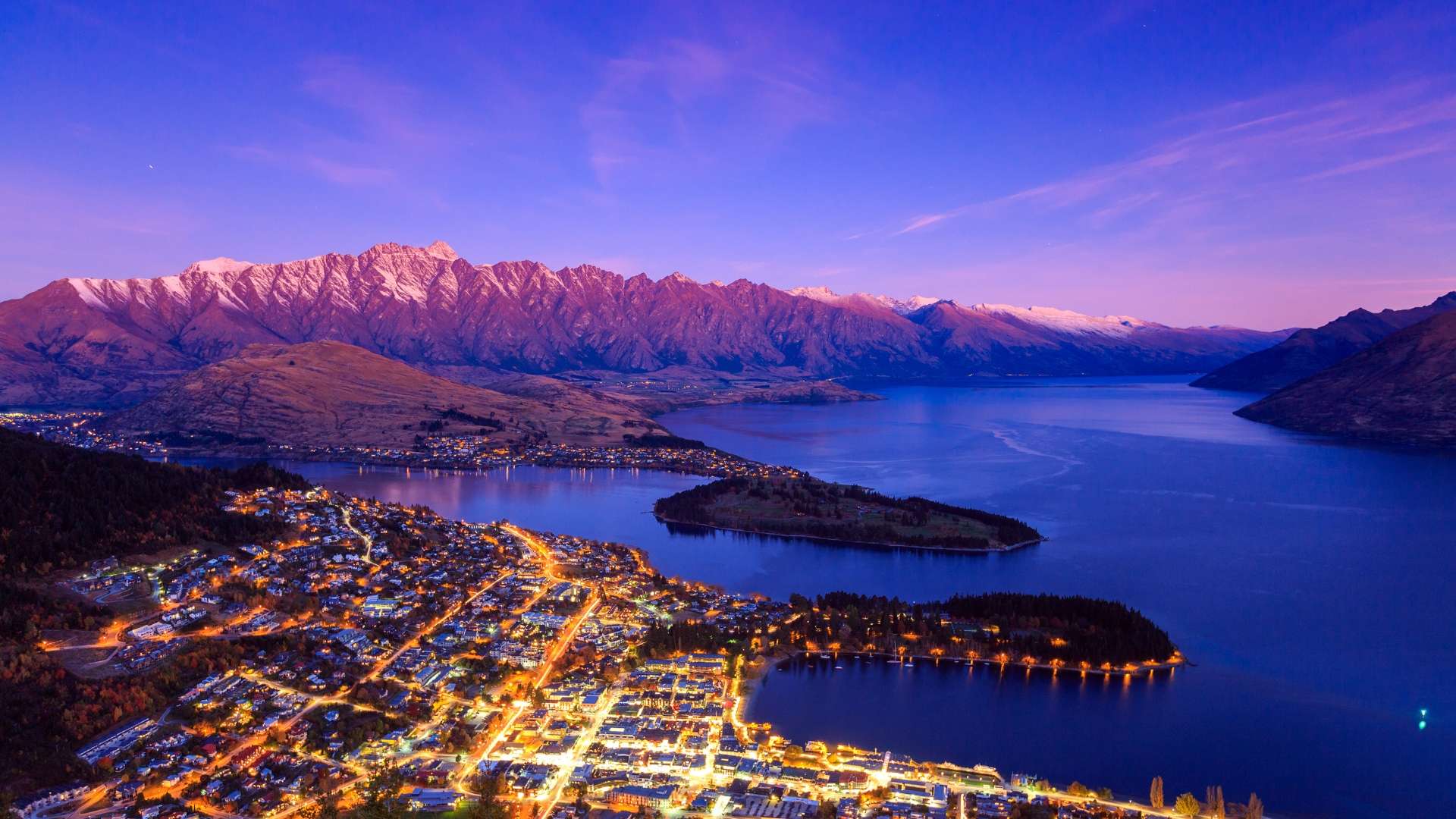 Queenstown Progressive Dinner Tour, Adults Only - Departs Queenstown Daily  (6:30pm to 9:30pm)