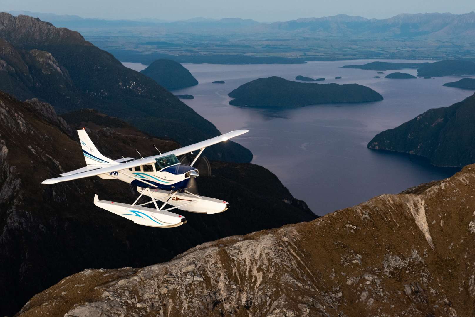 Lake Manapouri behind enroute to Doubtful Sound